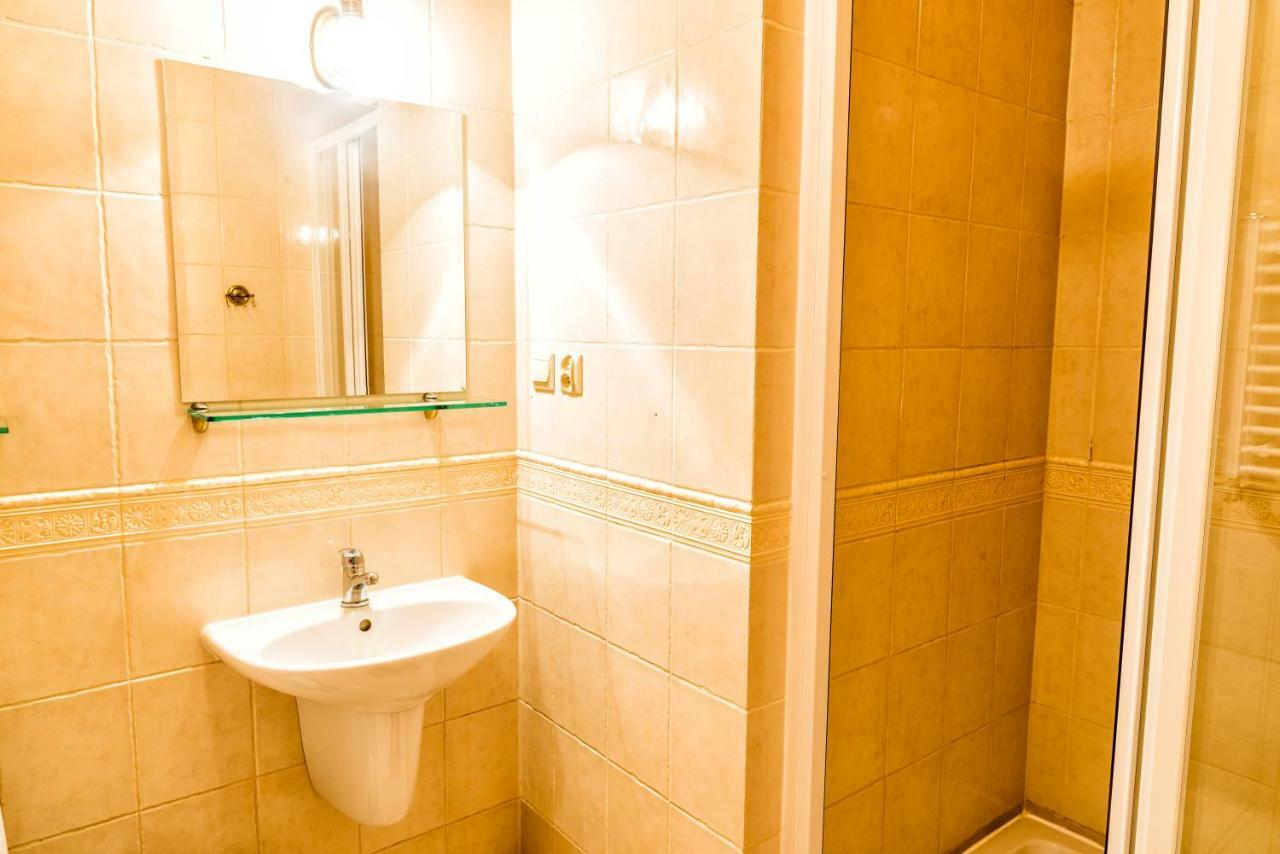 Bieszczadzkie Wrota Lasu Hotel Steznica  Ngoại thất bức ảnh