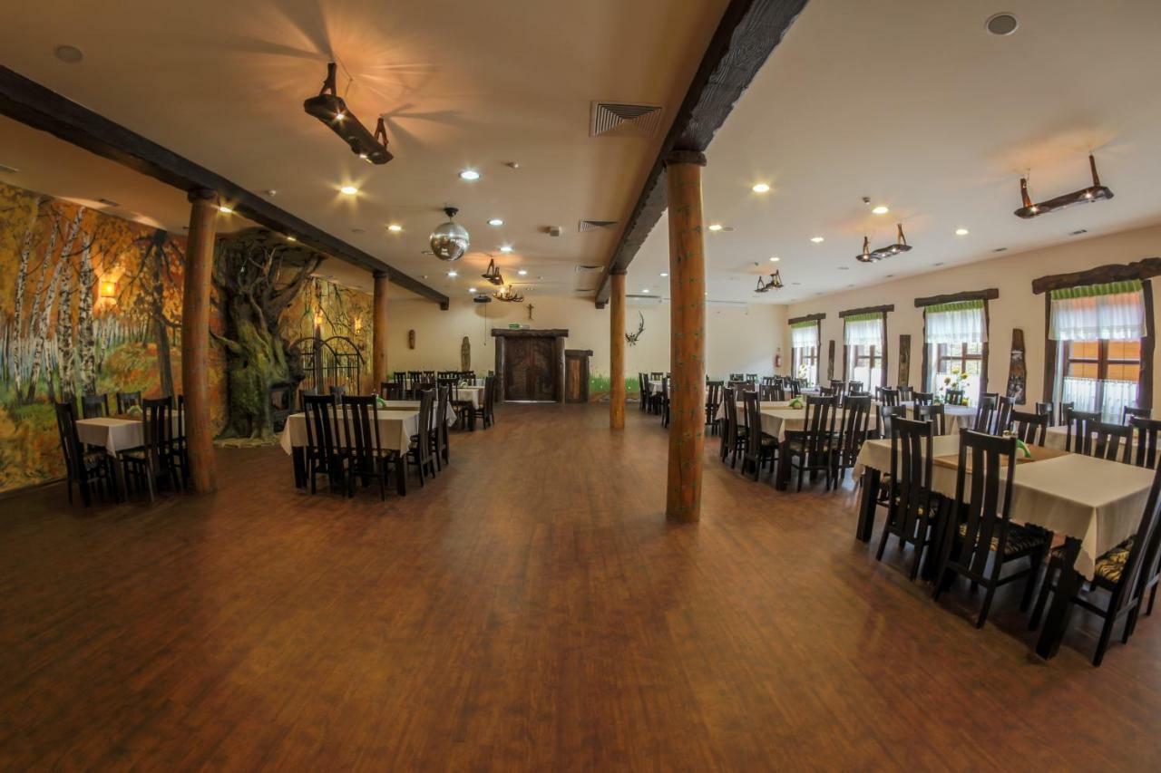 Bieszczadzkie Wrota Lasu Hotel Steznica  Ngoại thất bức ảnh